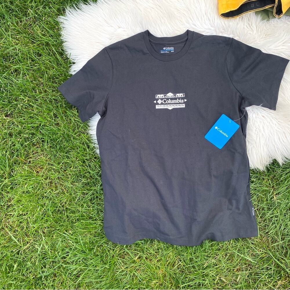 Columbia Boundless Beauty Black Short Sleeve Tee medium NWT